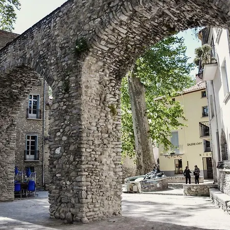 Oda ve Kahvaltı Castelo7 *