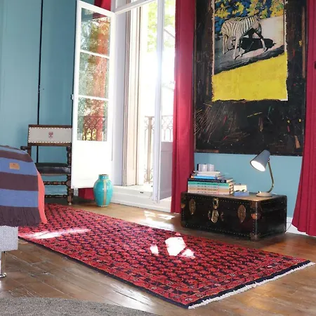 Castelo7 فندق مبيت وإفطار *